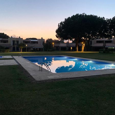 Casa De Ferias Com Piscina - Condominio Vilamouratenis المظهر الخارجي الصورة