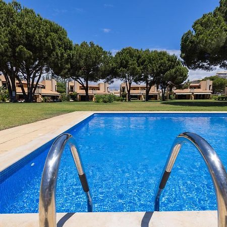 Casa De Ferias Com Piscina - Condominio Vilamouratenis المظهر الخارجي الصورة
